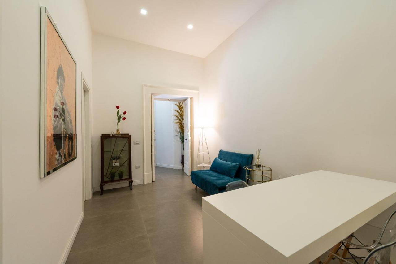 Appartamento Via Toledo 55 - Palazzo Della Porta Napoli Dış mekan fotoğraf