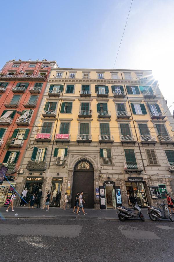 Appartamento Via Toledo 55 - Palazzo Della Porta Napoli Dış mekan fotoğraf